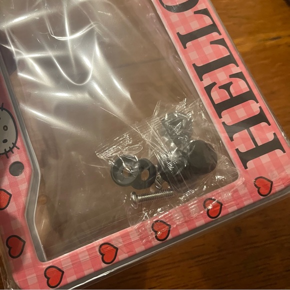 Hello Kitty License Plate Covers (x2) - Picture 3 of 6